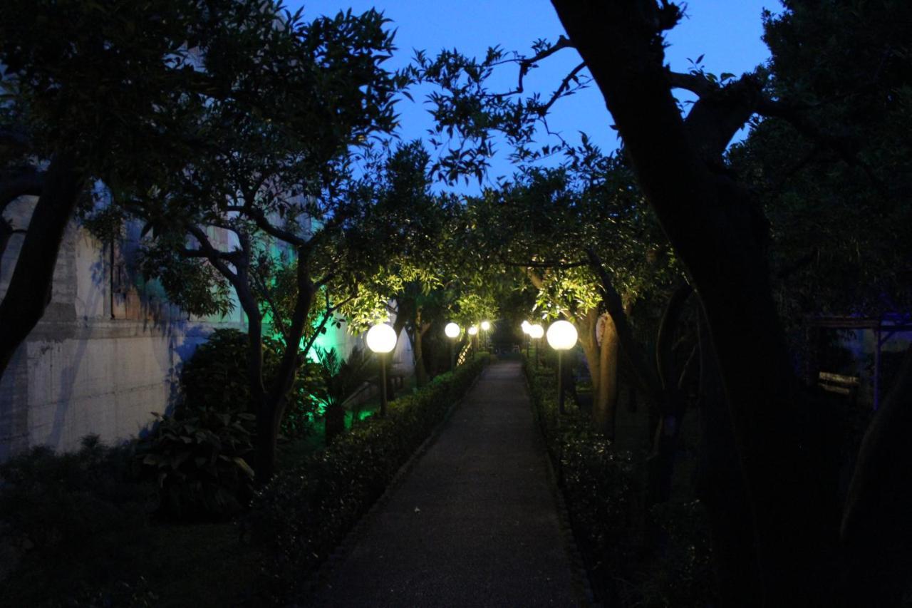 Il Giardino Degli Agrumi Казерта Экстерьер фото