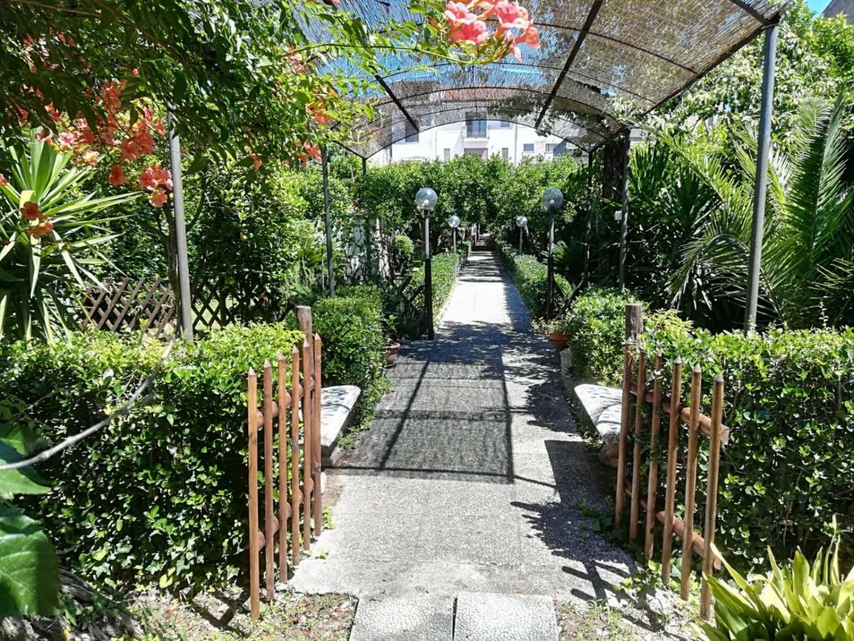 Il Giardino Degli Agrumi Казерта Экстерьер фото