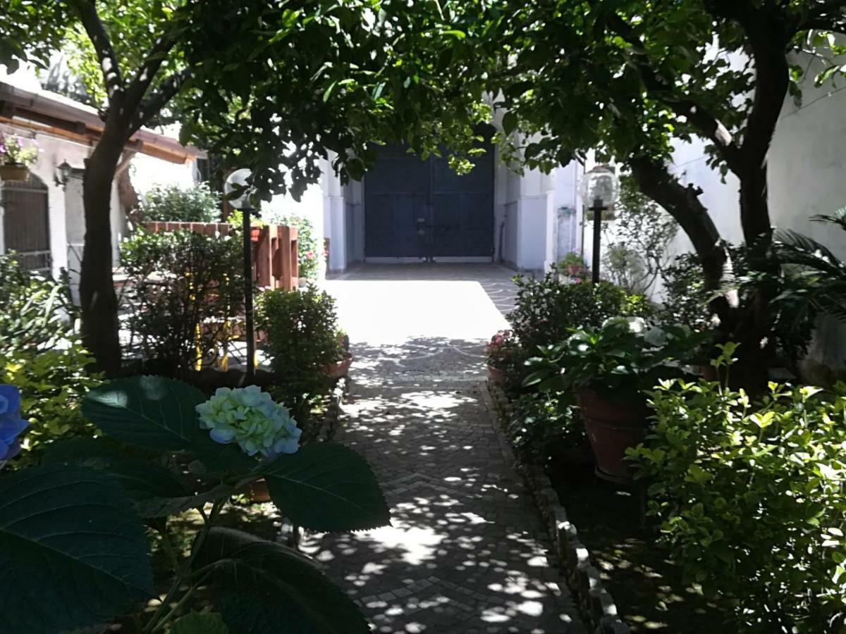 Il Giardino Degli Agrumi Казерта Экстерьер фото