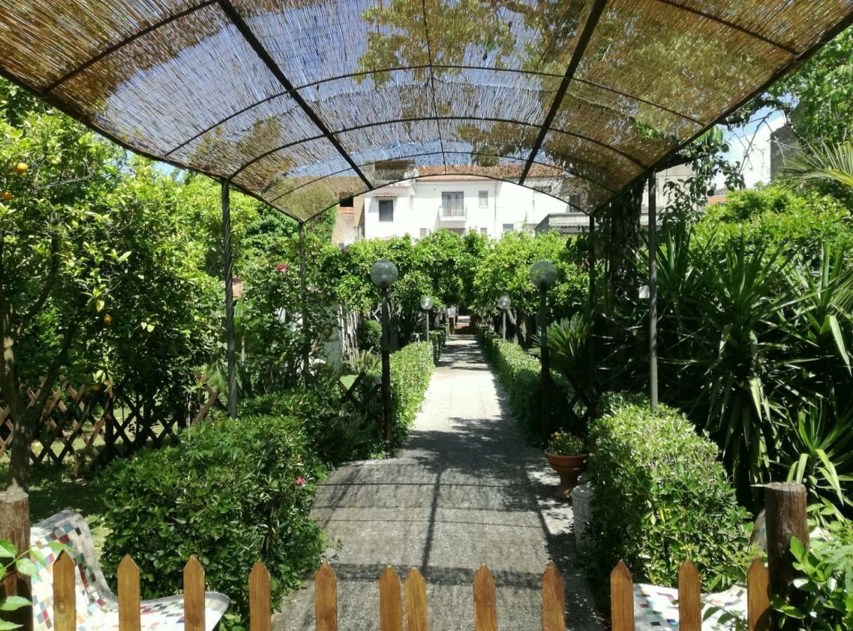 Il Giardino Degli Agrumi Казерта Экстерьер фото